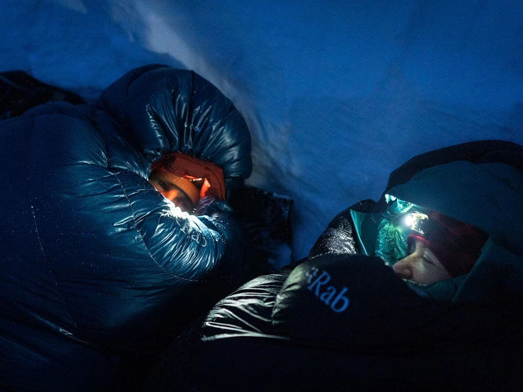 Rab Women's Ascent 700 Down Sleeping Bag (15F) - Image 4