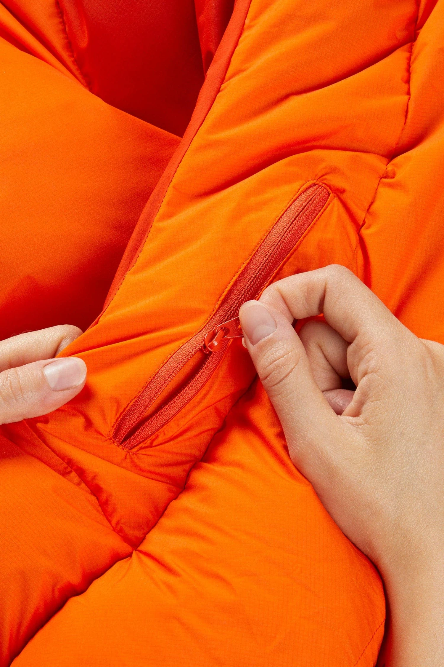 Rab Women's Andes Infinium 800 Down Sleeping Bag (-10F) - Image 6